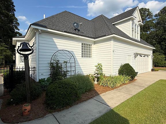 5th image of 3701 Eagle Farm Drive N