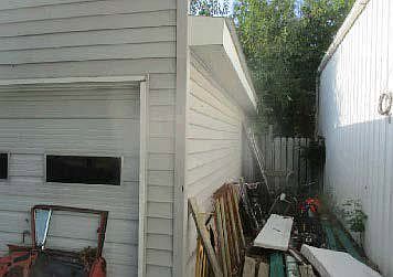 5th image of 228 Graves St