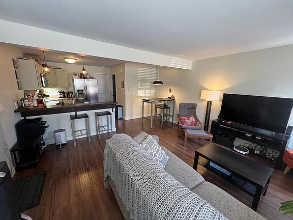 4th image of 3531 Windmill Dr APT L2