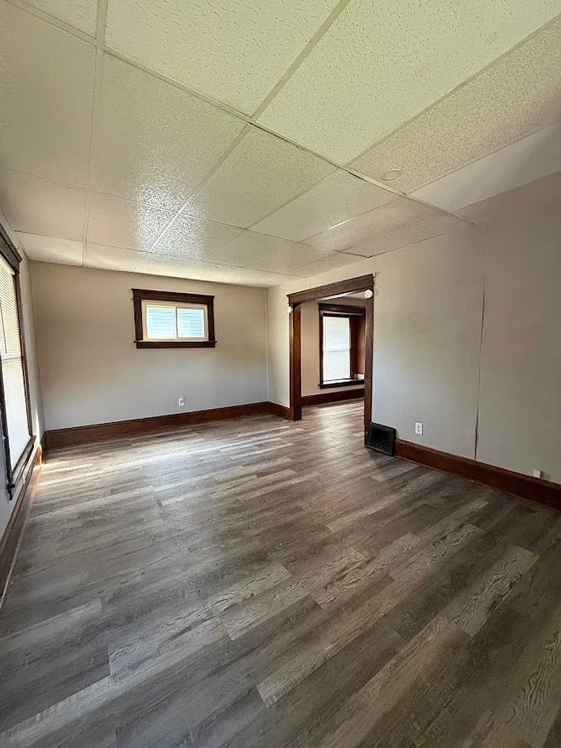 Three bedroom one bathroom home for rent — Photo 3