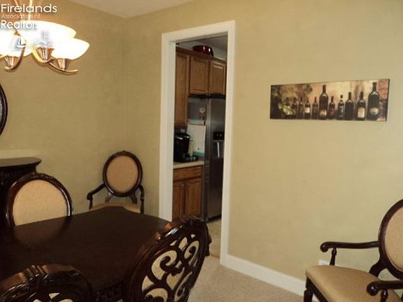 3rd image of 1104 Wyndham Ln