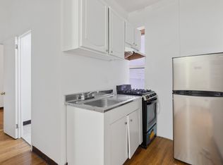 62 Forsyth St #2A, New York, NY 10002