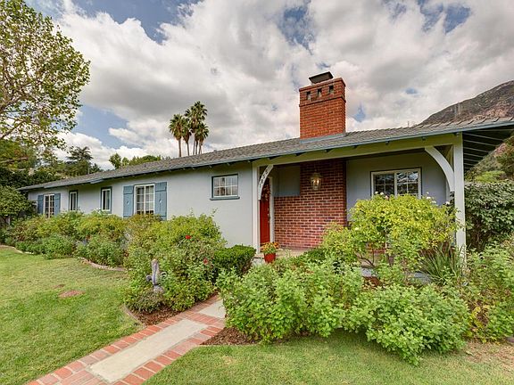 3rd image of 1855 E Altadena Dr