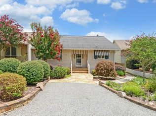 404 Shady Cv, Hiawassee, GA 30546