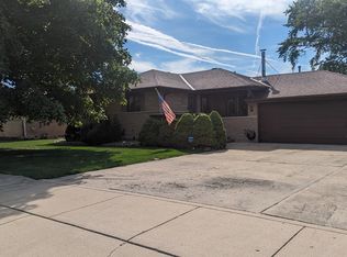 8516 Neenah Ave, Burbank, IL