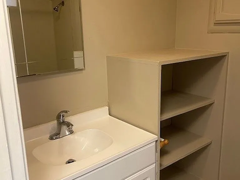 1413 N Virginia St — Photo 15