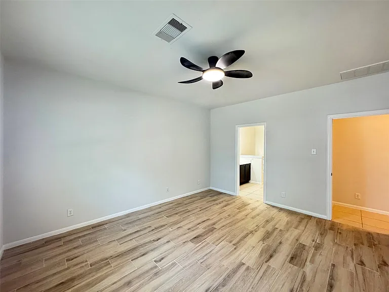 8107 Gran Villa Dr — Photo 22
