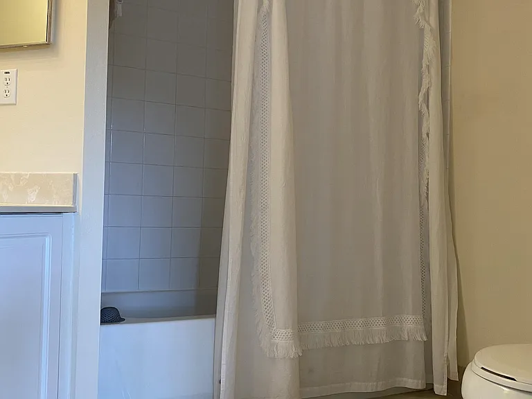 100 Crestwood Ct N #103 — Photo 20