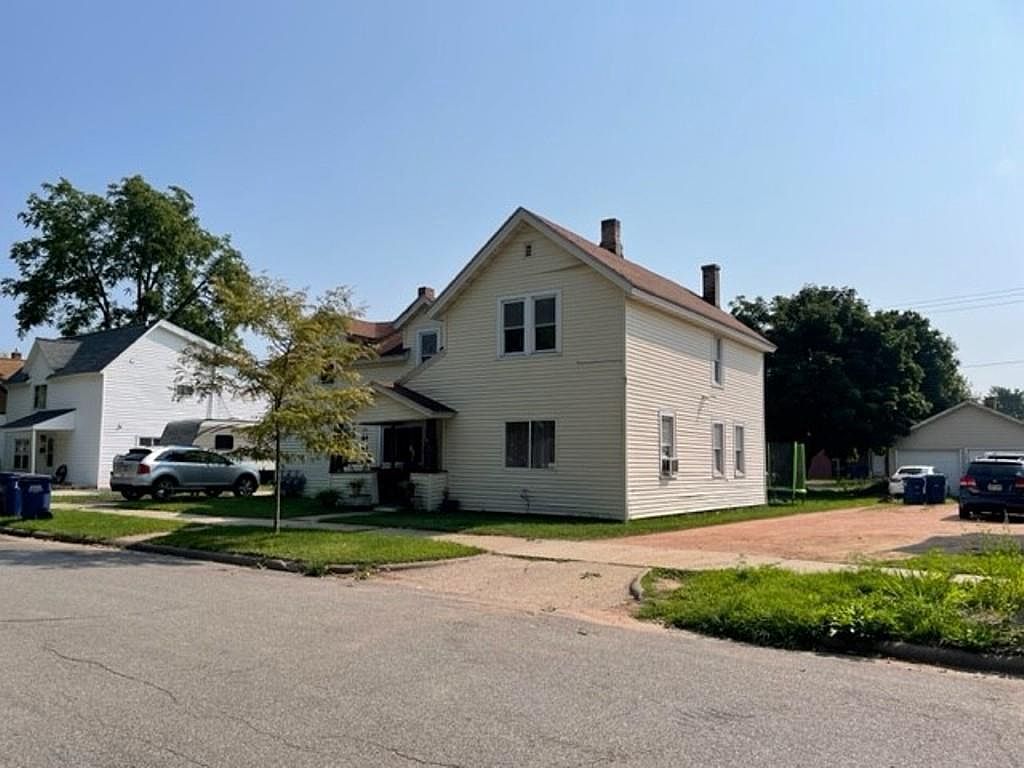 915 South 4TH AVENUE, Wausau, WI 54401 Zillow