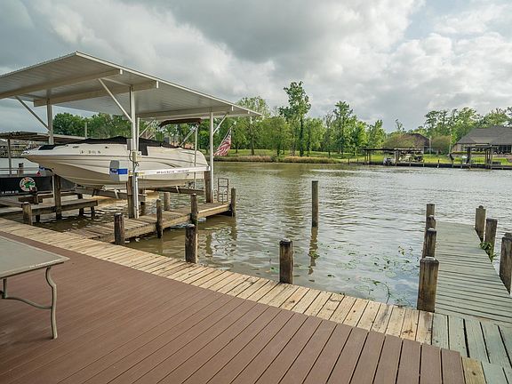 3rd image of 18084 Bayou Pierre Dr