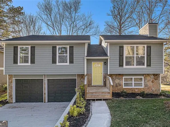 1004 Mainstreet Lake Dr, Stone Mountain, GA 30088