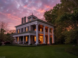 50 S St W, Hamilton, ON L9H4C6