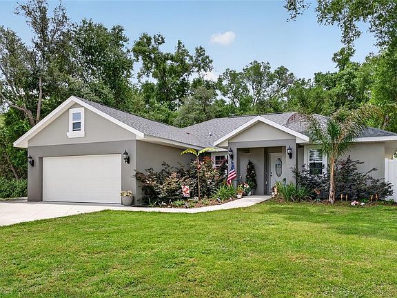 2nd image of 8160 SE 164th Pl