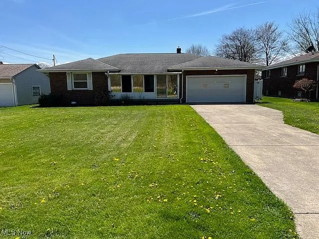 827 Tenney Ave photo 1