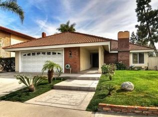 2038 W Hemlock Way, Santa Ana, CA 92704
