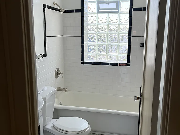 1164 Kenmore Ave #12 — Photo 5