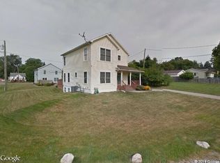 3055 Simmons Ct, Auburn Hills, MI 48326