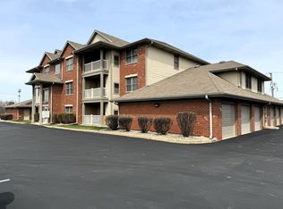 20335 S Rainford Dr APT 2D, Frankfort, IL 60423