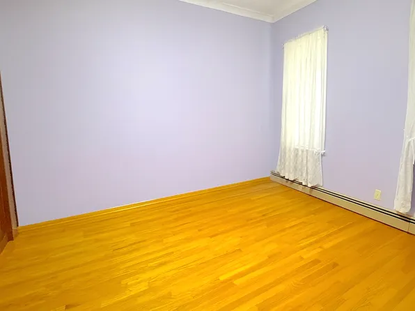 361 Humboldt Street image 5 of 9