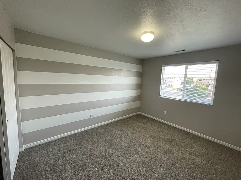 435 W Regatta Ln — Photo 24