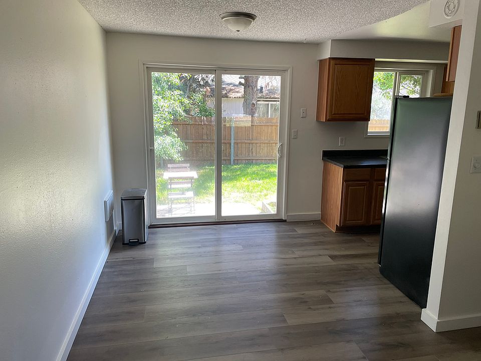 Dining room to back yard