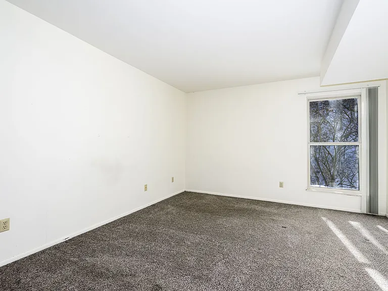 Oak Forest Apartments — Photo 39