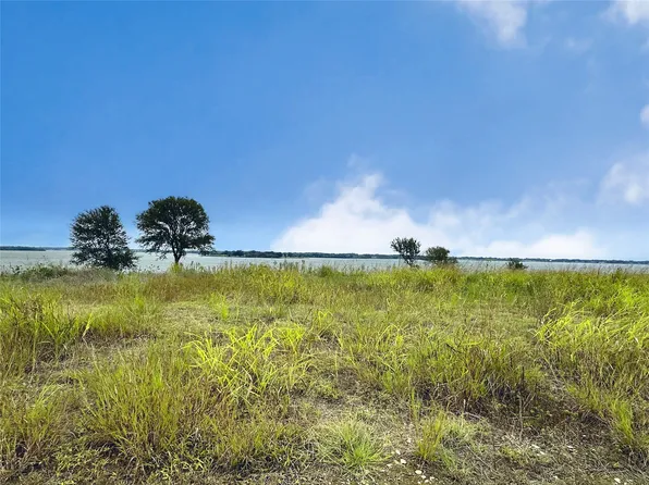 75 Richland Park Dr, Corsicana, TX 75109