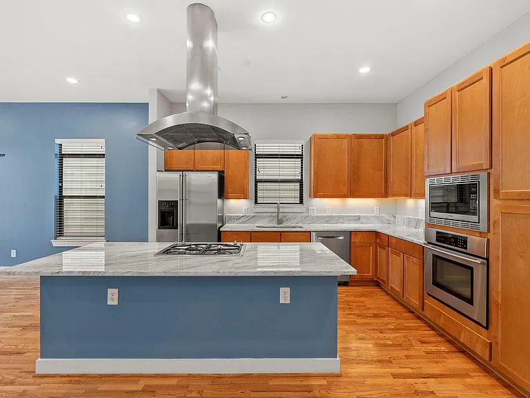 1410 Knox St — Photo 14
