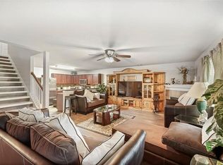 7907 Adonis Ave, Baytown, TX 77521
