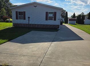 199 Sunrise Ln, Hiram, OH 44234