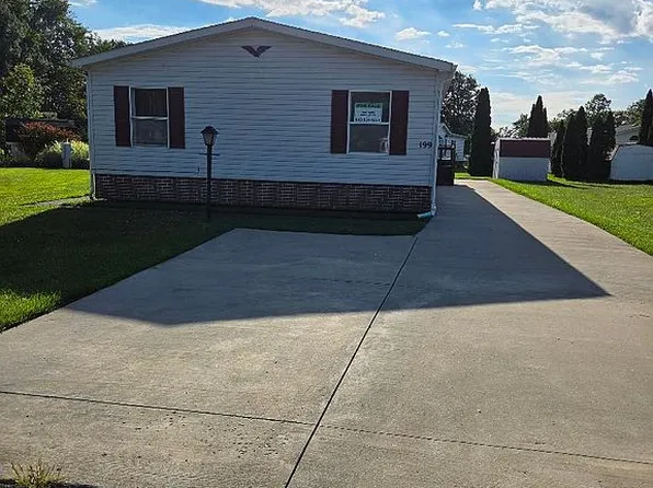 199 Sunrise Ln, Hiram, OH 44234