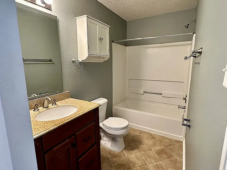 1719 Elijah Blue Dr — Photo 8