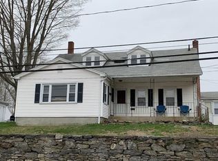 216-218 Church St, Putnam, CT 06260