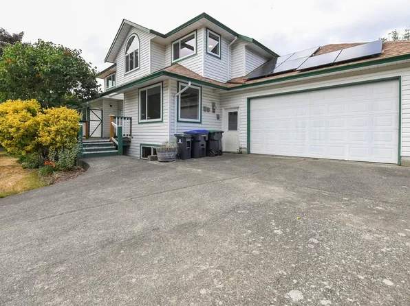 2112 Stellar Ct, Comox, BC V9M 3L6