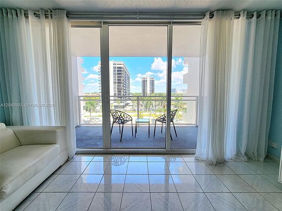 5th image of 2030 S Ocean Dr APT 401