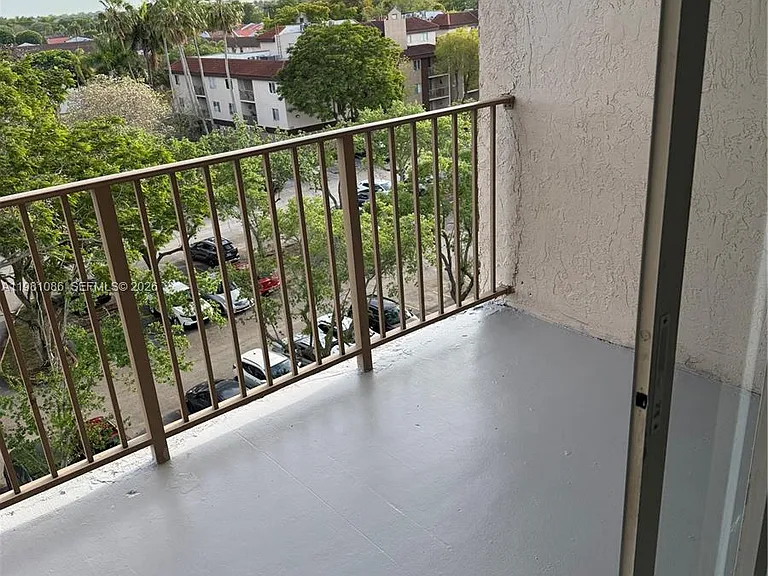 15231 SW 80th St #615 — Photo 3