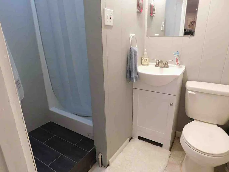 4208 Lonas Dr — Photo 9