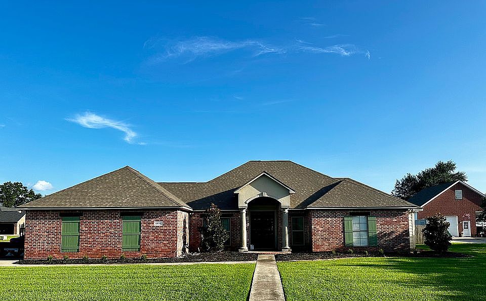 1st image of 1932 Oak Leaf Forest Dr