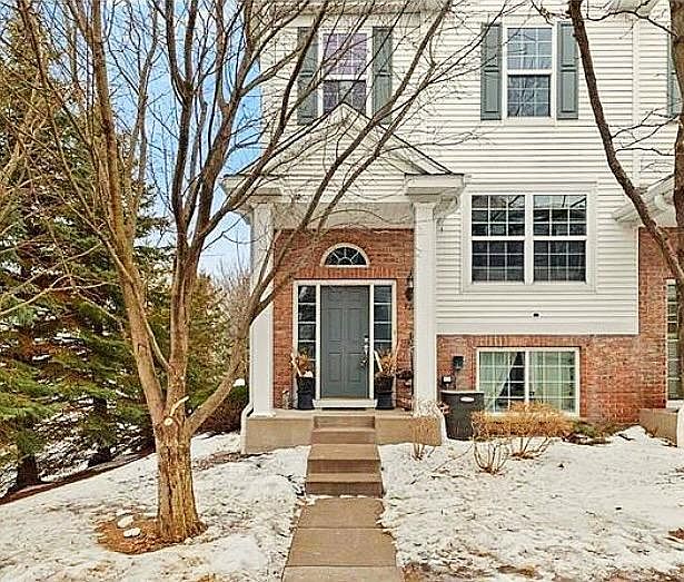 1st image of 921 Ledgestone Dr