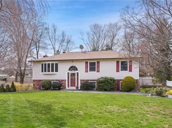 25 N 1st Street, Cortlandt Manor, NY 10567