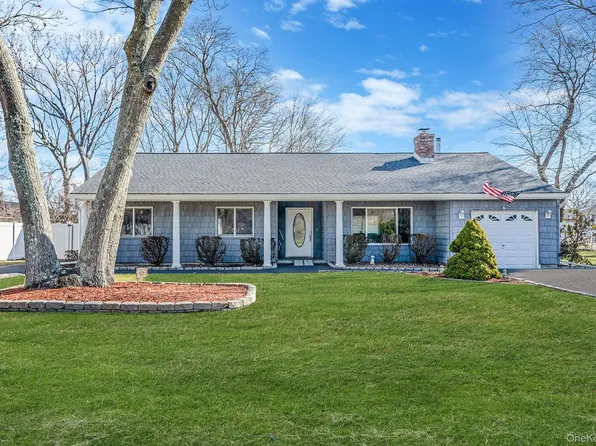 77 Propose Road, Shirley, NY 11967