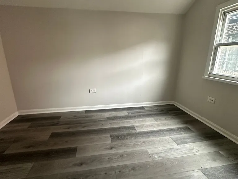 1631 S California Ave — Photo 10