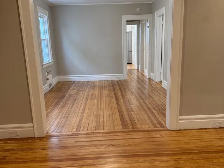 35 Mountainview St — Photo 6