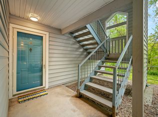 23 Chase Oak Ct APT 15, Groton, CT 06340