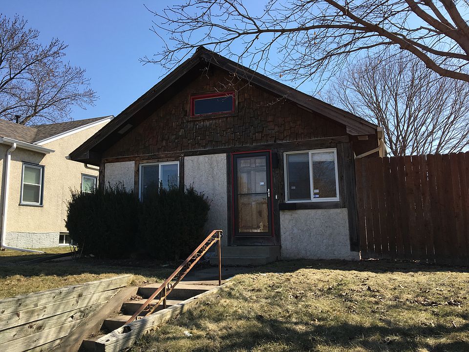 1st image of 3347 NE Johnson St NE