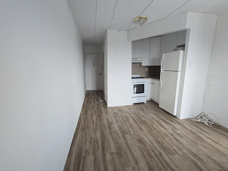 143-51 Roosevelt Ave #14C — Photo 4