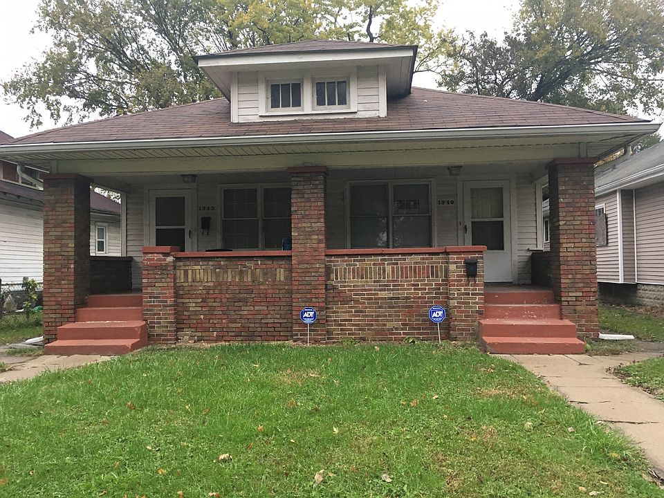 1st image of 1340 W 31st St