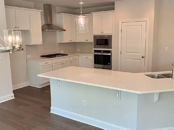Kitchen with Oversized Island