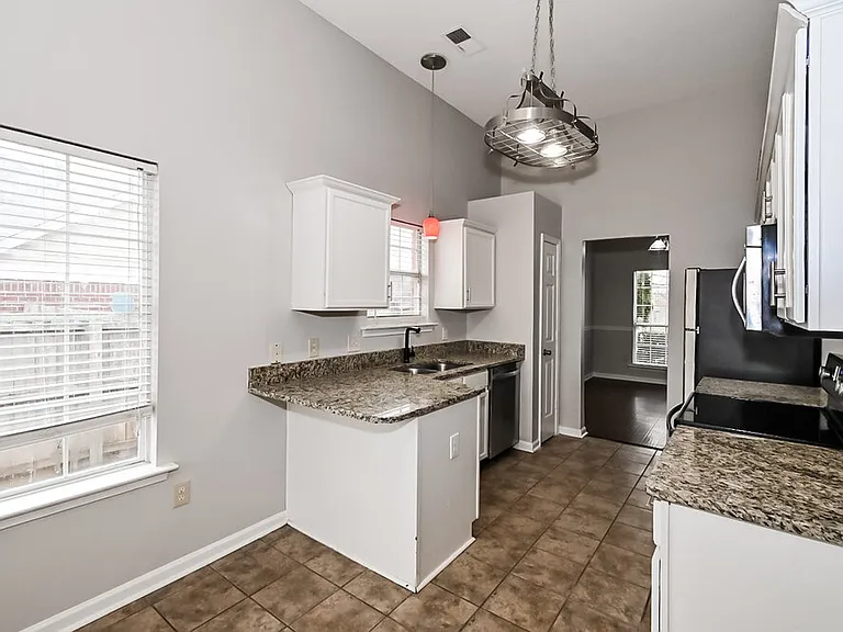 12829 Fox Bend Ln — Photo 7