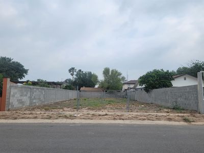 220 Segovia Dr, Laredo, TX, 78046